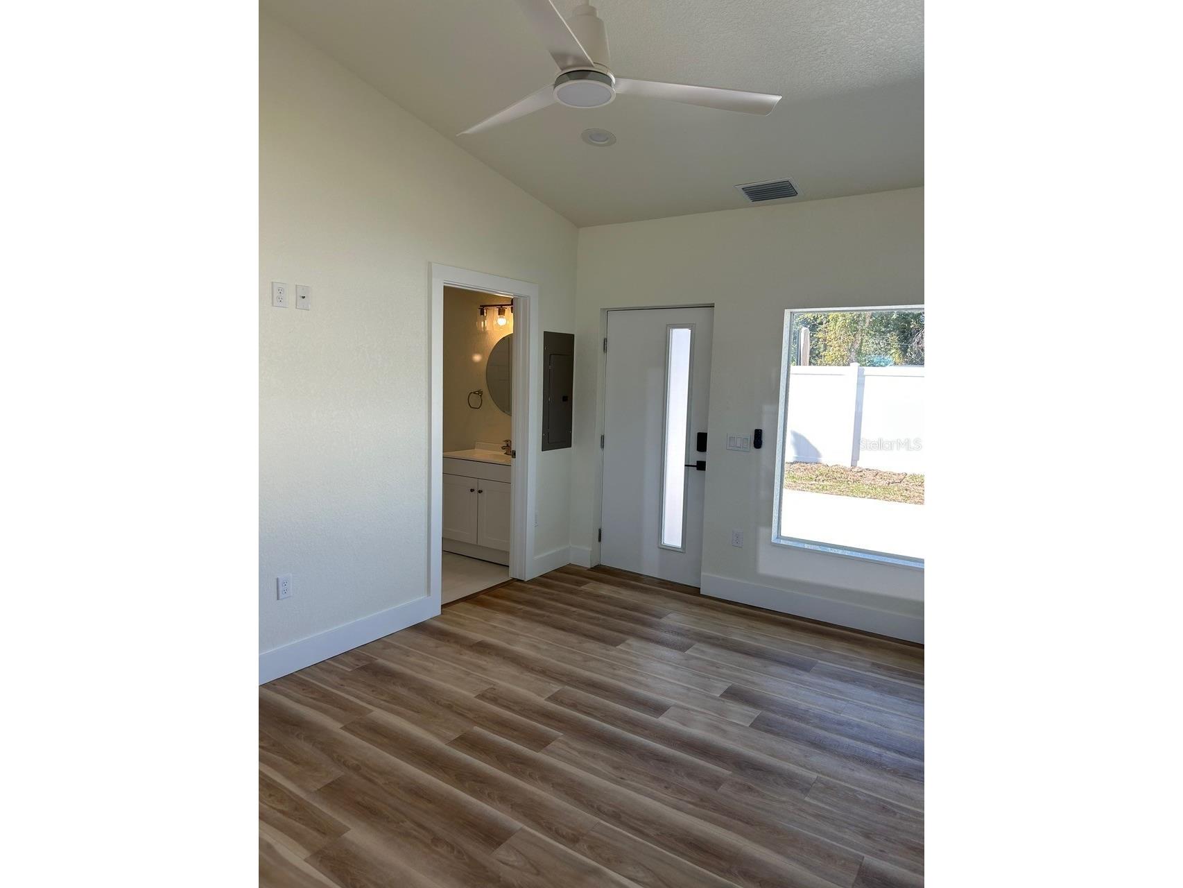 4140 14th Avenue S Saint Petersburg FL 33711 TB8412146 image7