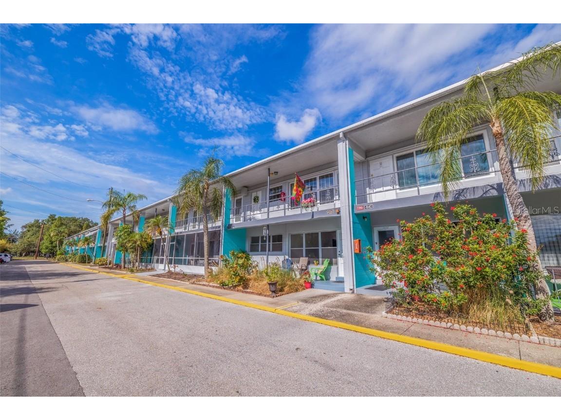 4140 55th Street N #1211 Kenneth City FL 33709 U8201793 image1