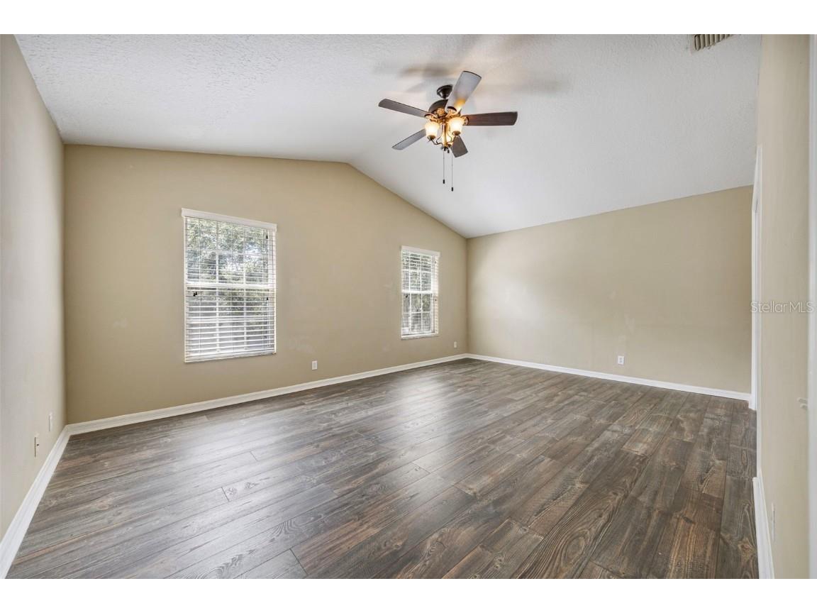 4140 Bismarck Palm Drive Tampa FL 33610 TB8410355 image25