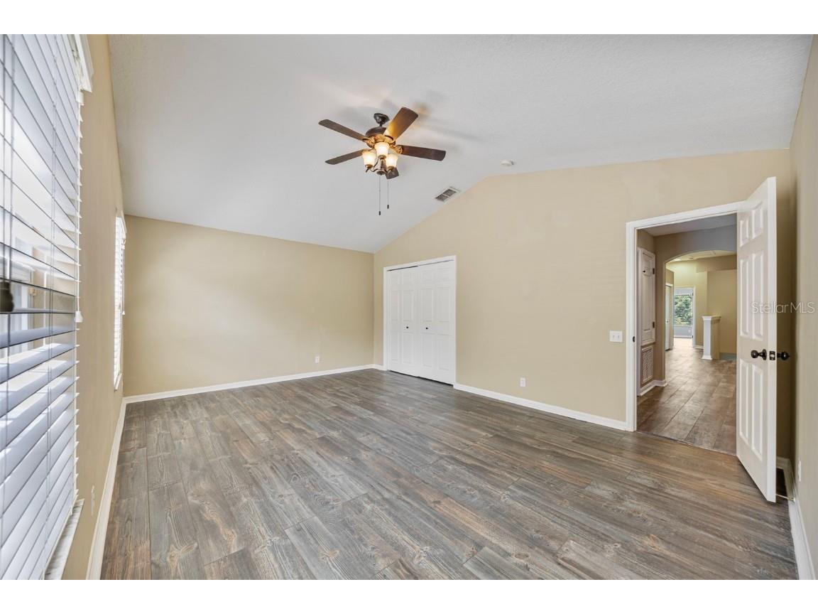 4140 Bismarck Palm Drive Tampa FL 33610 TB8410355 image26