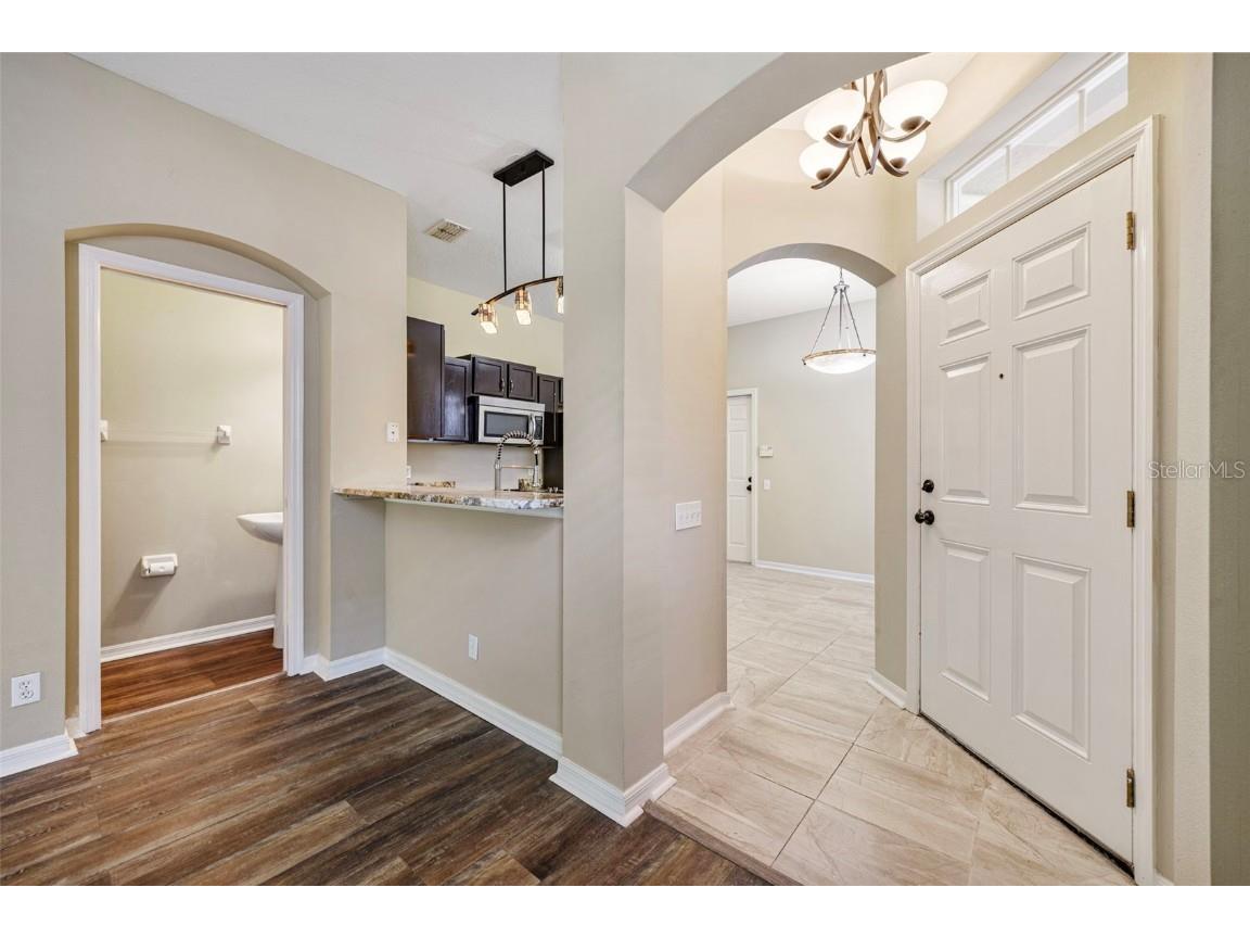 4140 Bismarck Palm Drive Tampa FL 33610 TB8410355 image6