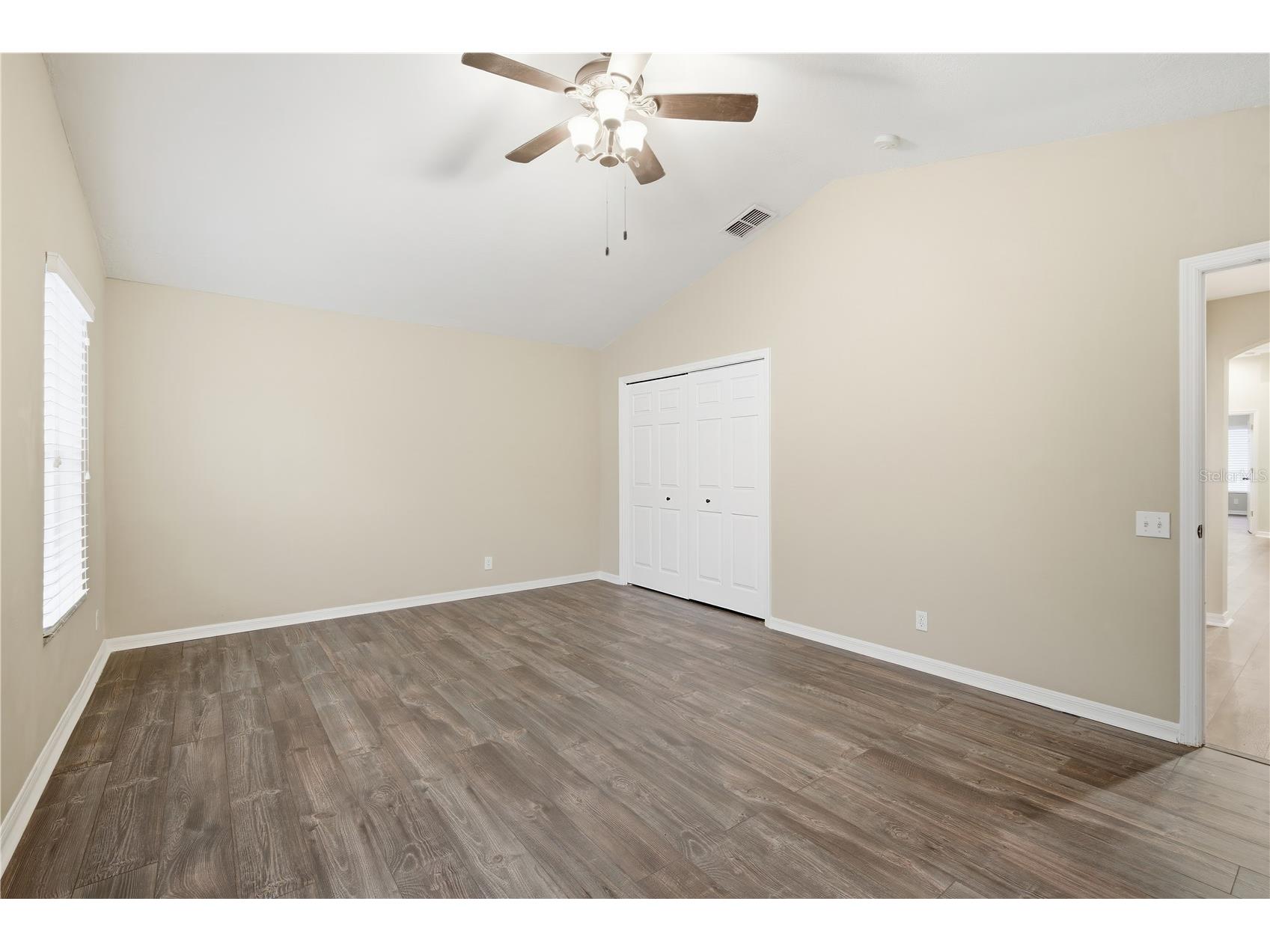 4140 Bismarck Palm Drive Tampa FL 33610 TB8481225 image17