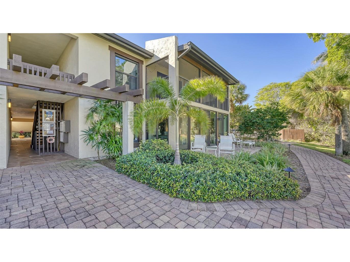 4140 Gulf Of Mexico Drive #2 Longboat Key FL 34228 A4598635 image1