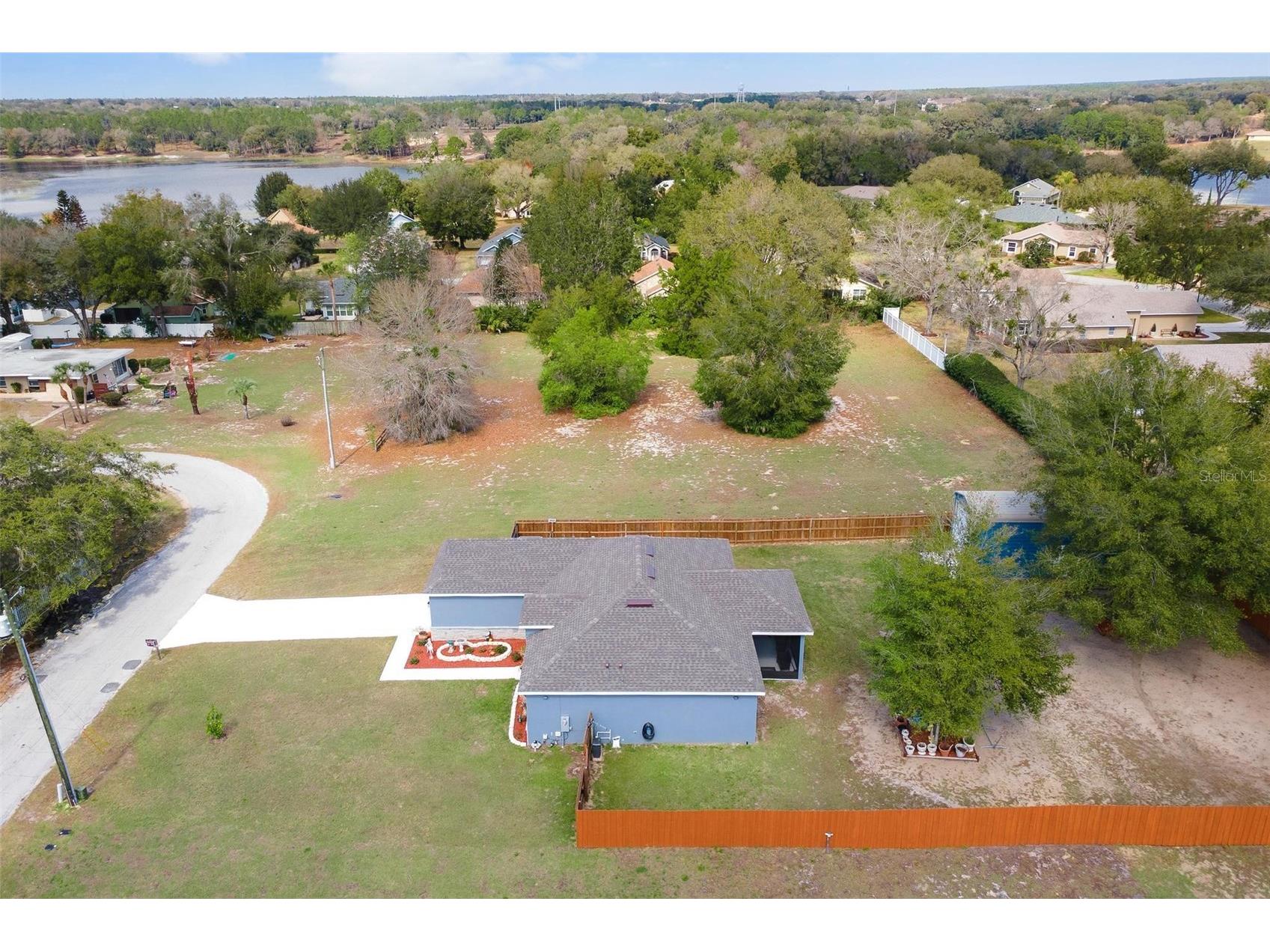 41428 Tarpon Avenue Umatilla FL 32784 G5108500 image4