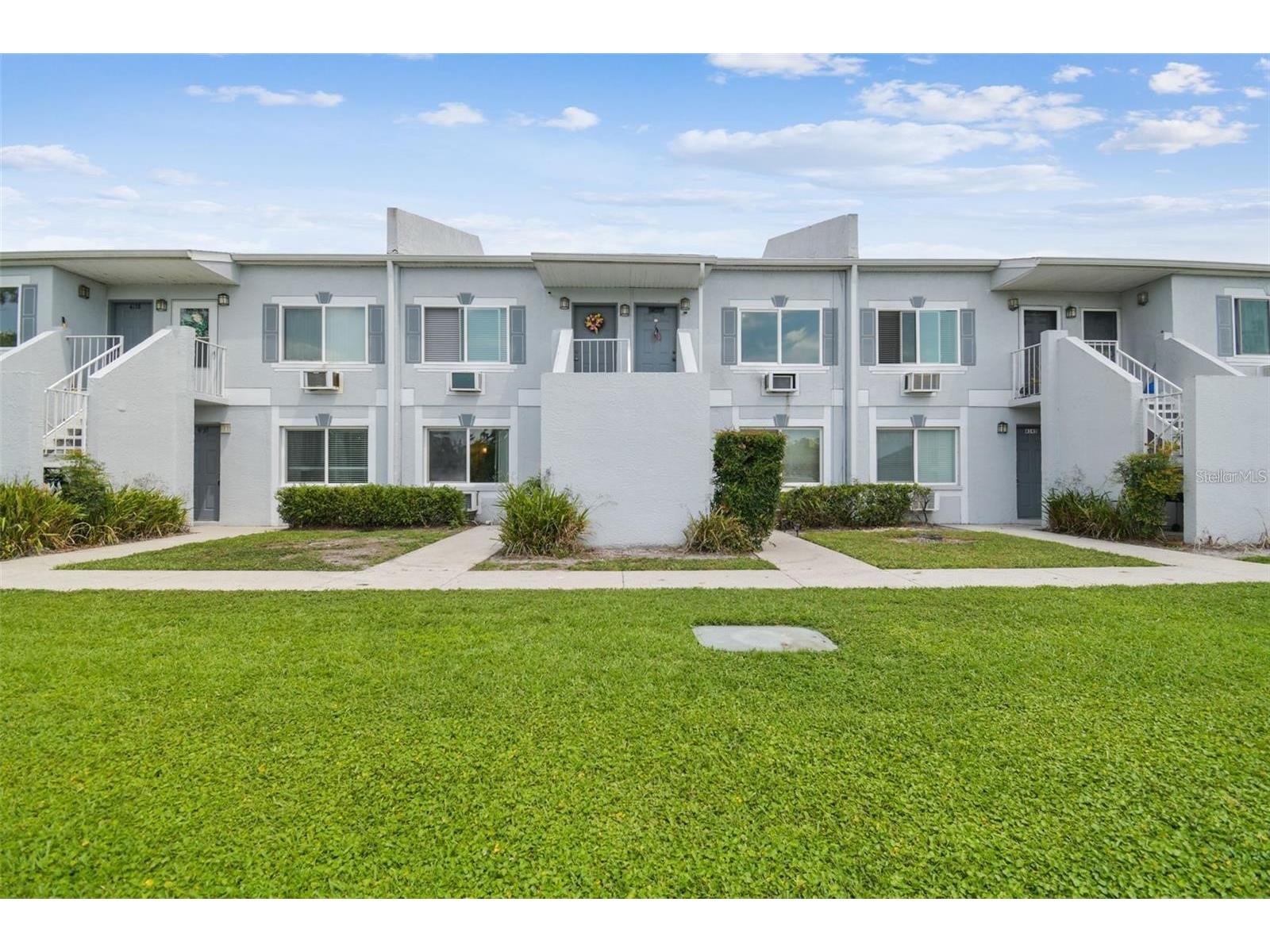 4143 Dolphin Drive Tampa FL 33617 TB8518825 image1