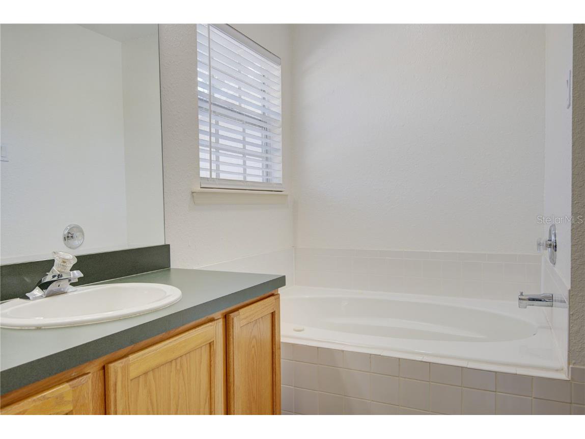 4144 Pelee Street Orlando FL 32817 - LAKE HALL O6366972 image37