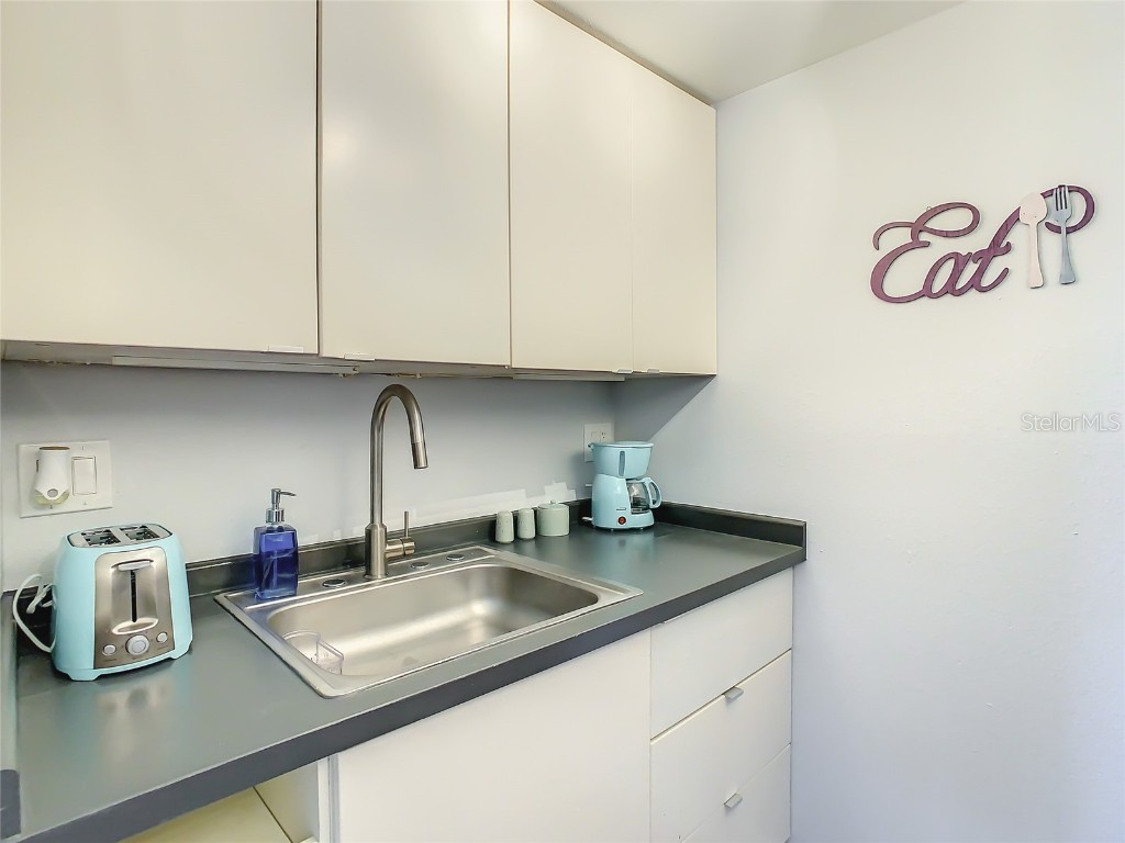 4145 Dolphin Drive #4145 Tampa FL 33617 TB8433224 image5