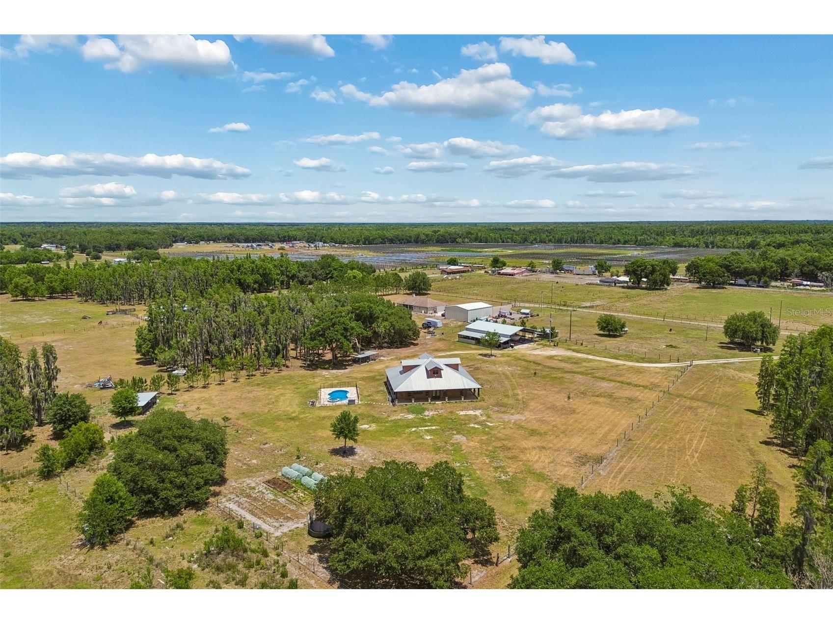 41451 Nipper Road Zephyrhills FL 33540 TB8505407 image1