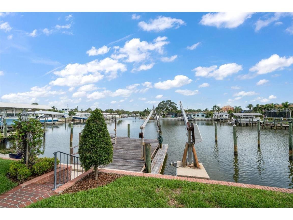 4146 Harbor Hills Drive Largo FL 33770 TB8398991 image1