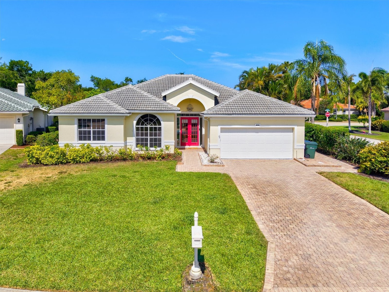 4146 Hearthstone Drive Sarasota FL 34238 A4692600 image2