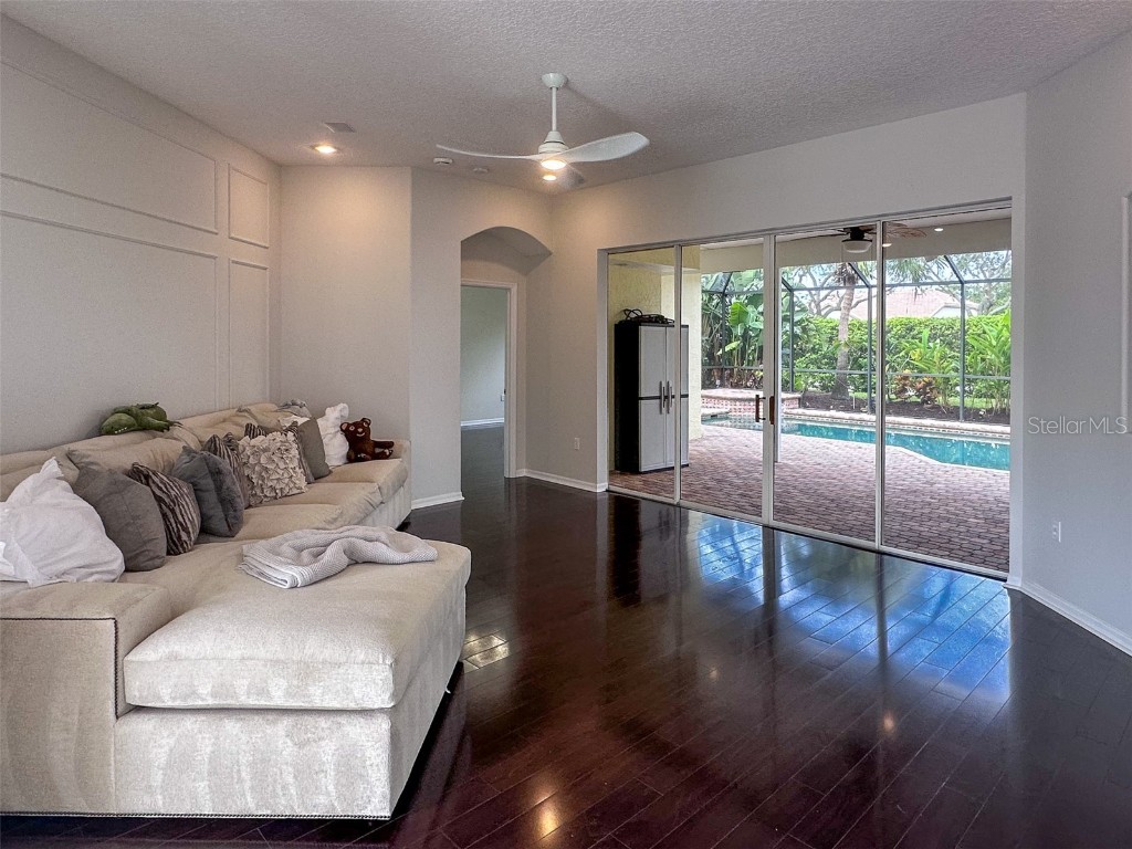 4146 Hearthstone Drive Sarasota FL 34238 C7512873 image6