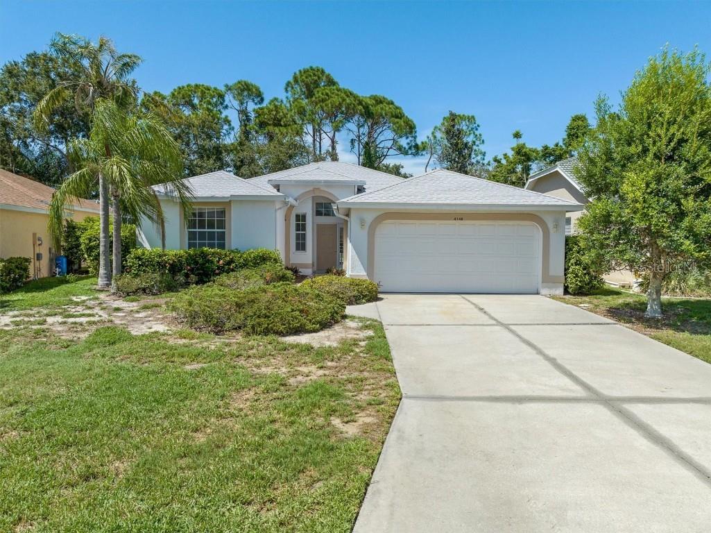 4146 Westbourne Circle Sarasota FL 34238 A4581362 image1