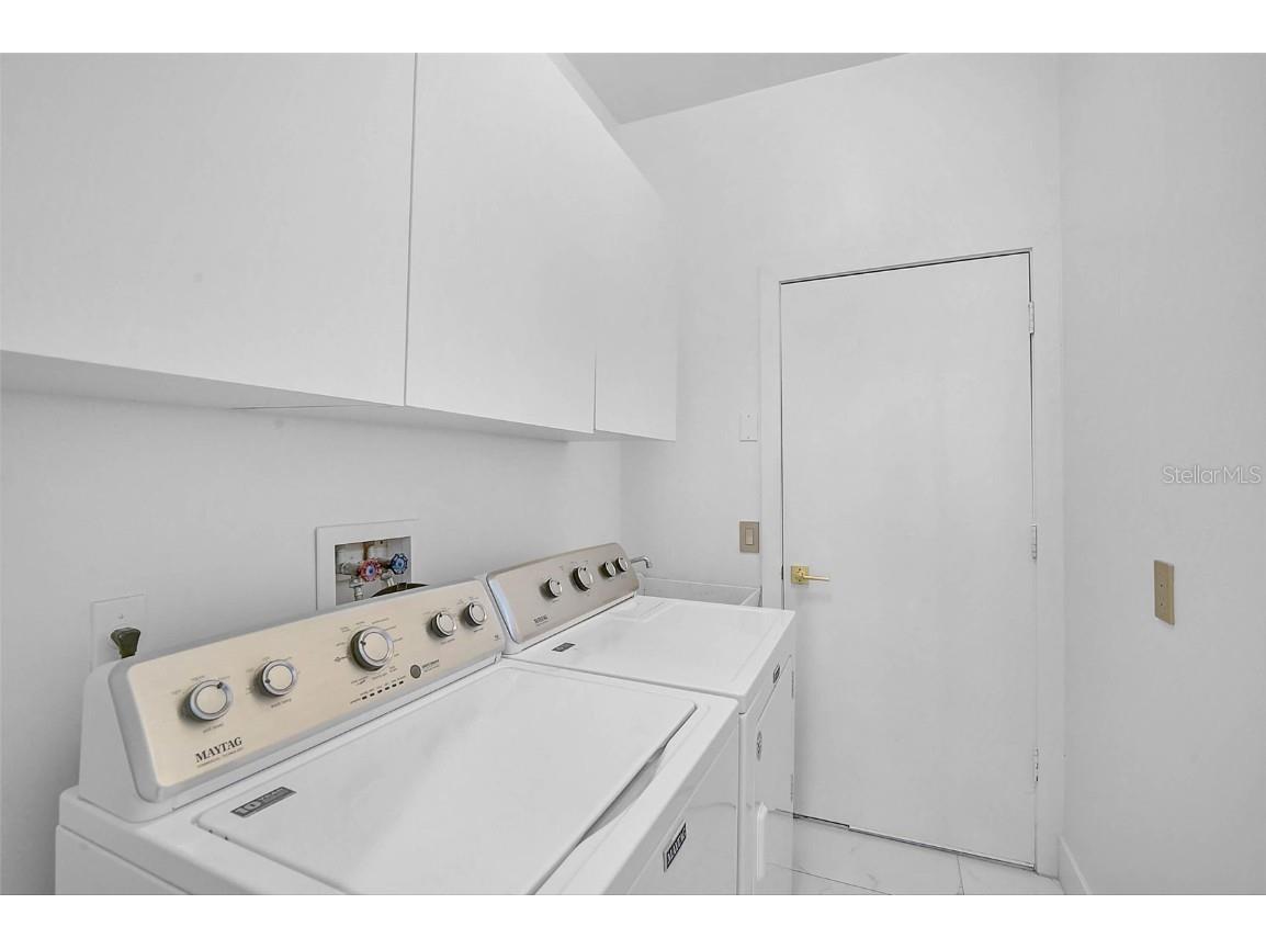 4146 Westbourne Circle Sarasota FL 34238 A4646621 image30