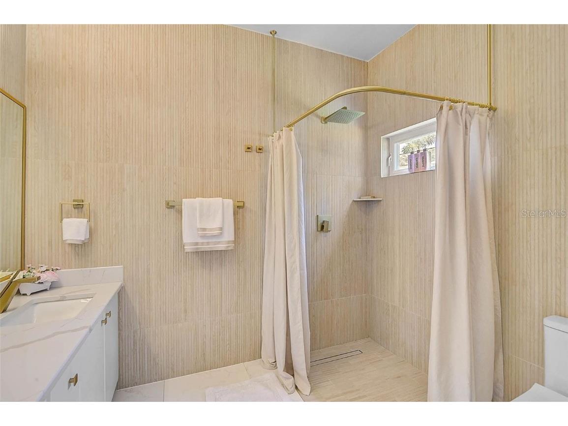 4146 Westbourne Circle Sarasota FL 34238 A4649882 image25