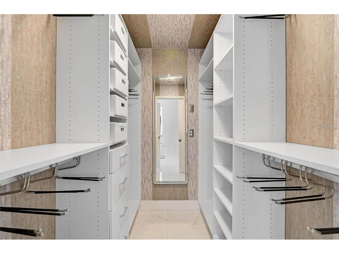 4146 Westbourne Circle Sarasota FL 34238 A4649882 image28