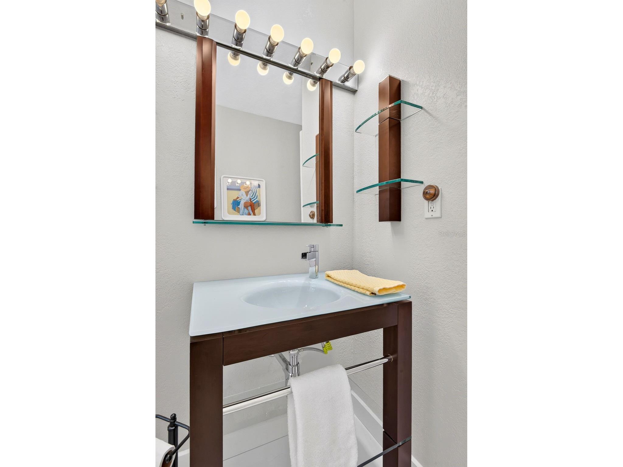 4147 Augustine Avenue Sarasota FL 34231 A4697916 image37