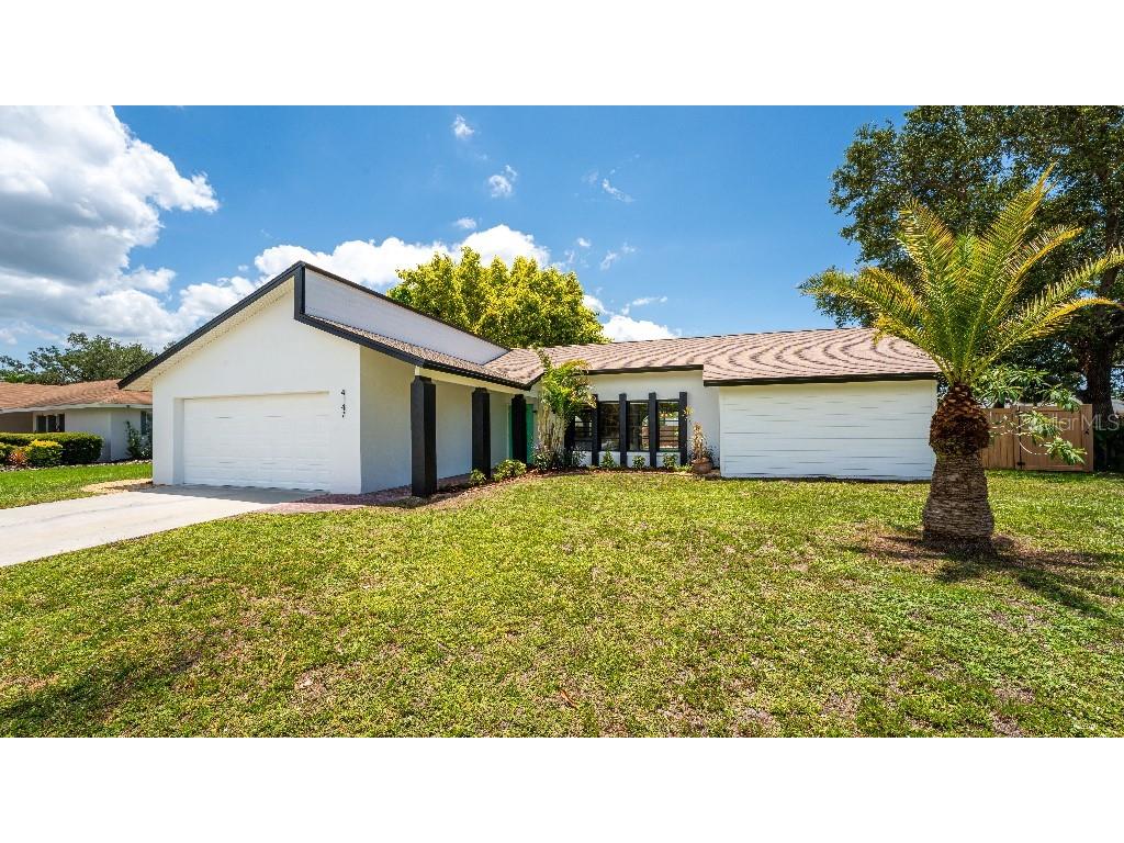 4147 Center Gate Boulevard Sarasota FL 34233 W7856643 image1
