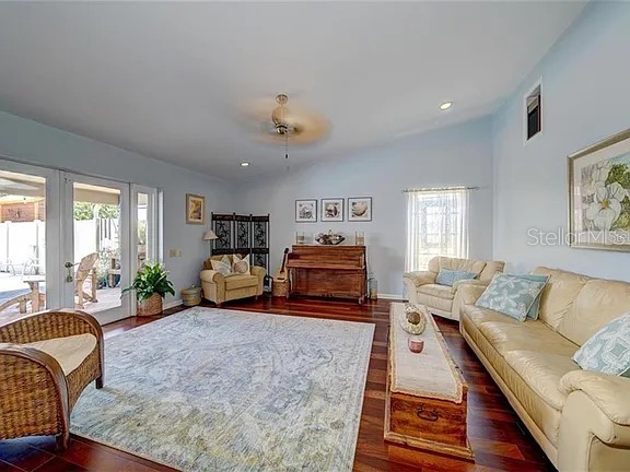 4147 Saltwater Boulevard Tampa FL 33615 TB8522247 image8