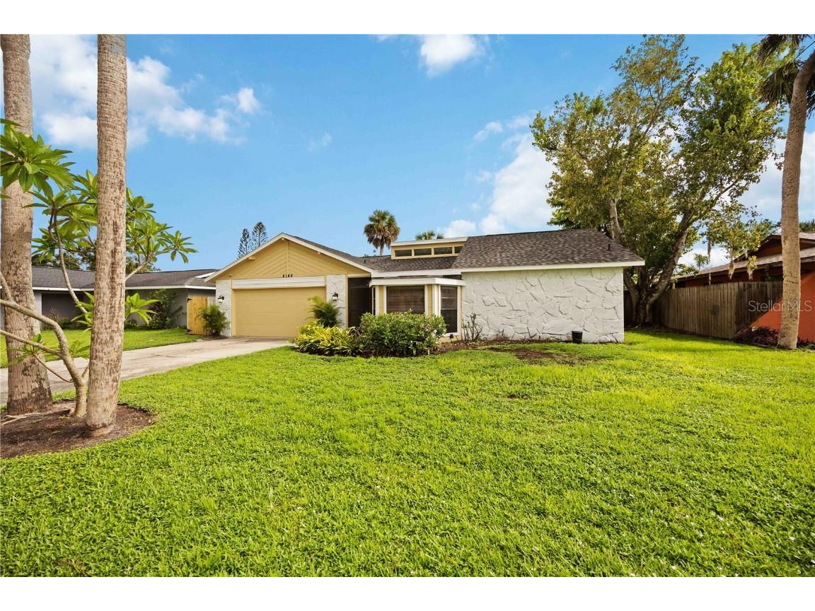 4148 Lancaster Drive Sarasota FL 34241 A4664113 image2