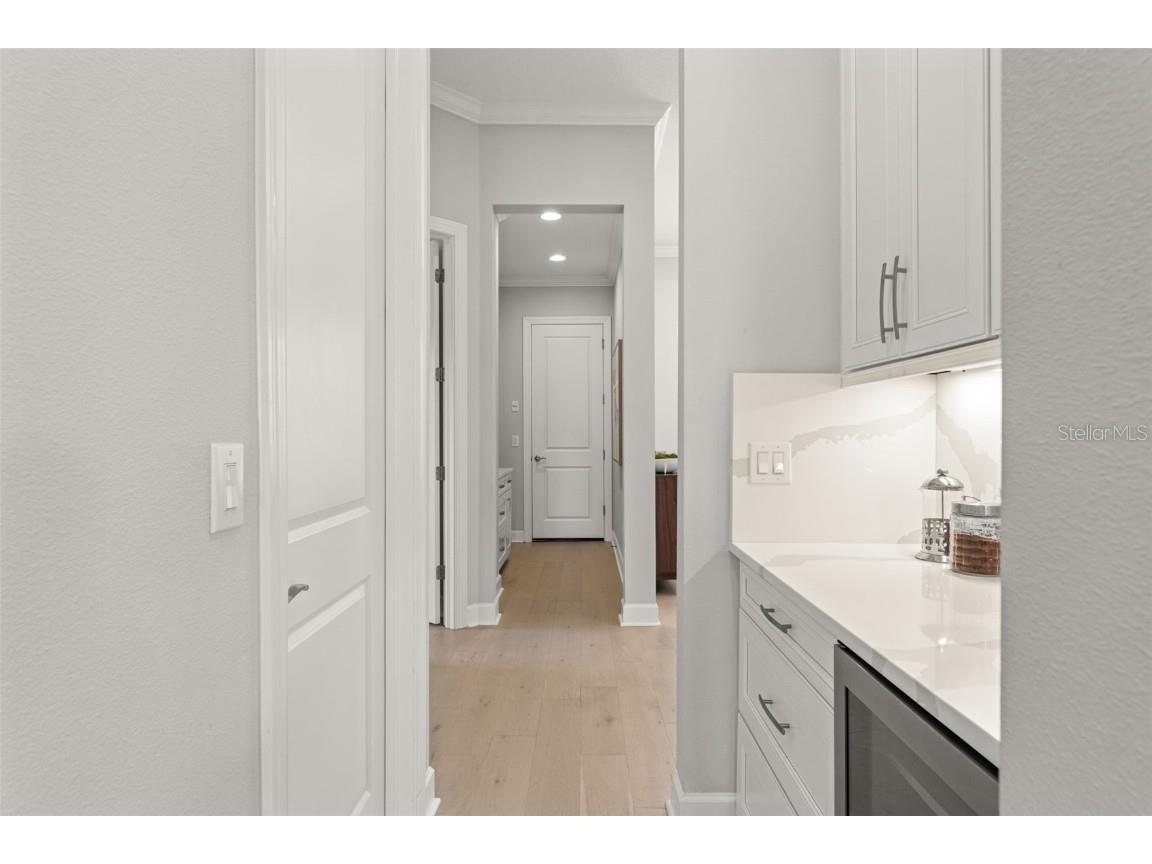 4148 Rocky Shores Drive Tampa FL 33634 TB8436522 image24