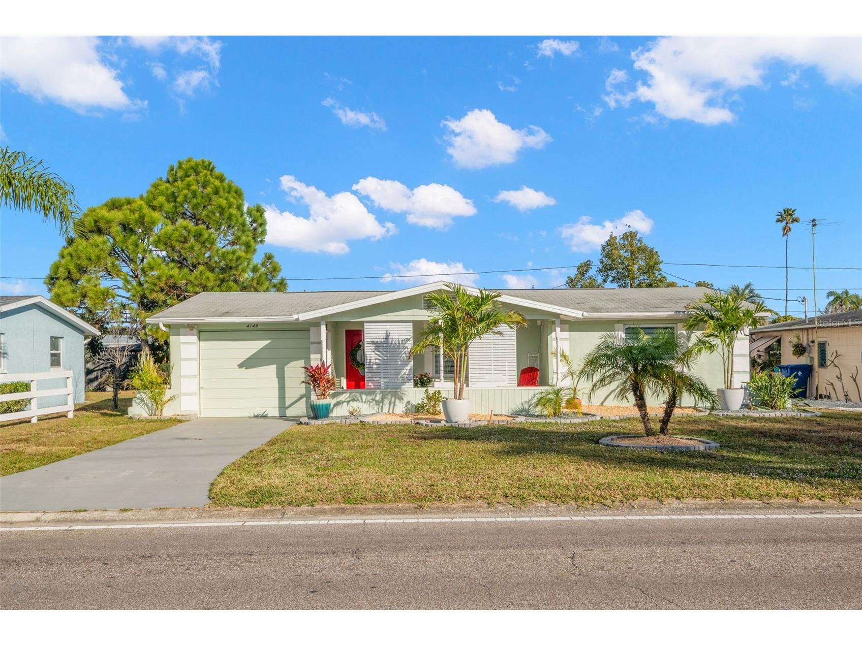 4149 Darlington Road Holiday FL 34691 TB8463333 image1