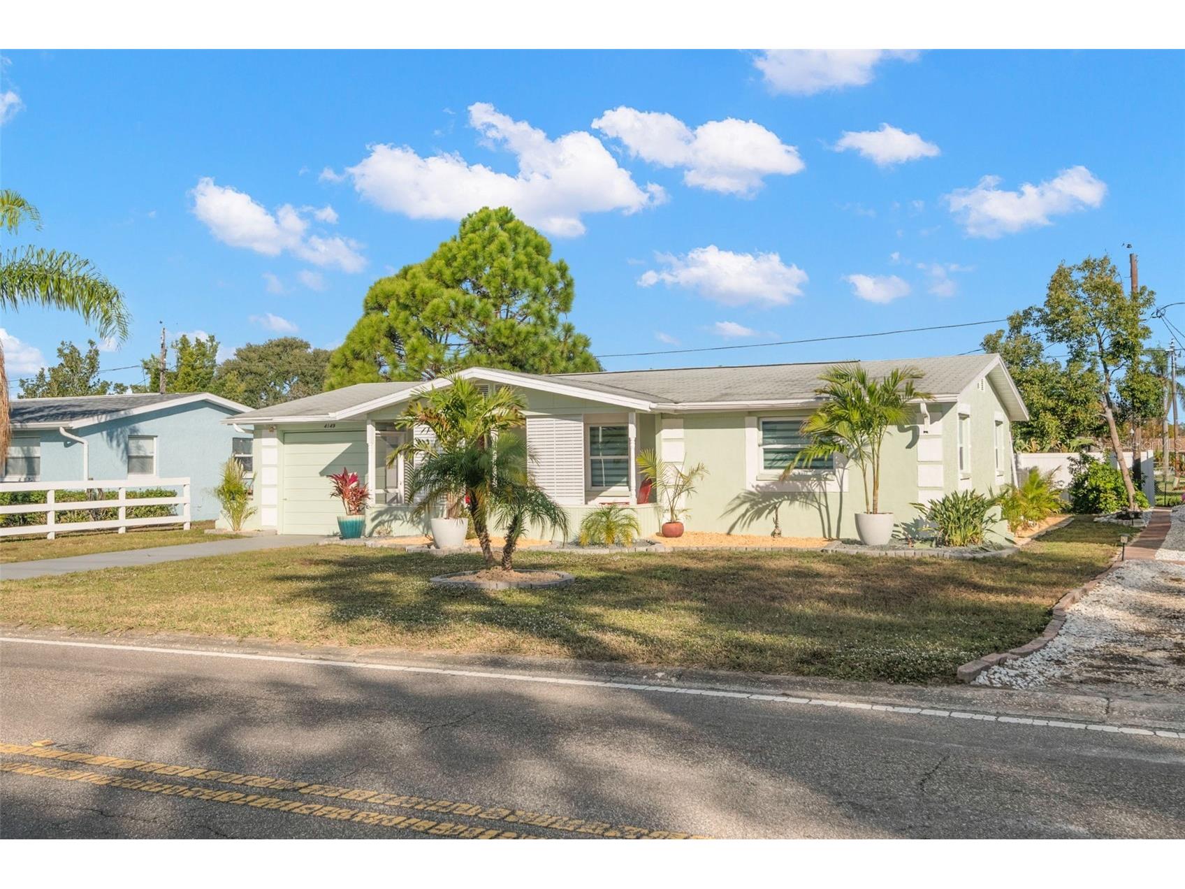 4149 Darlington Road Holiday FL 34691 TB8463333 image3
