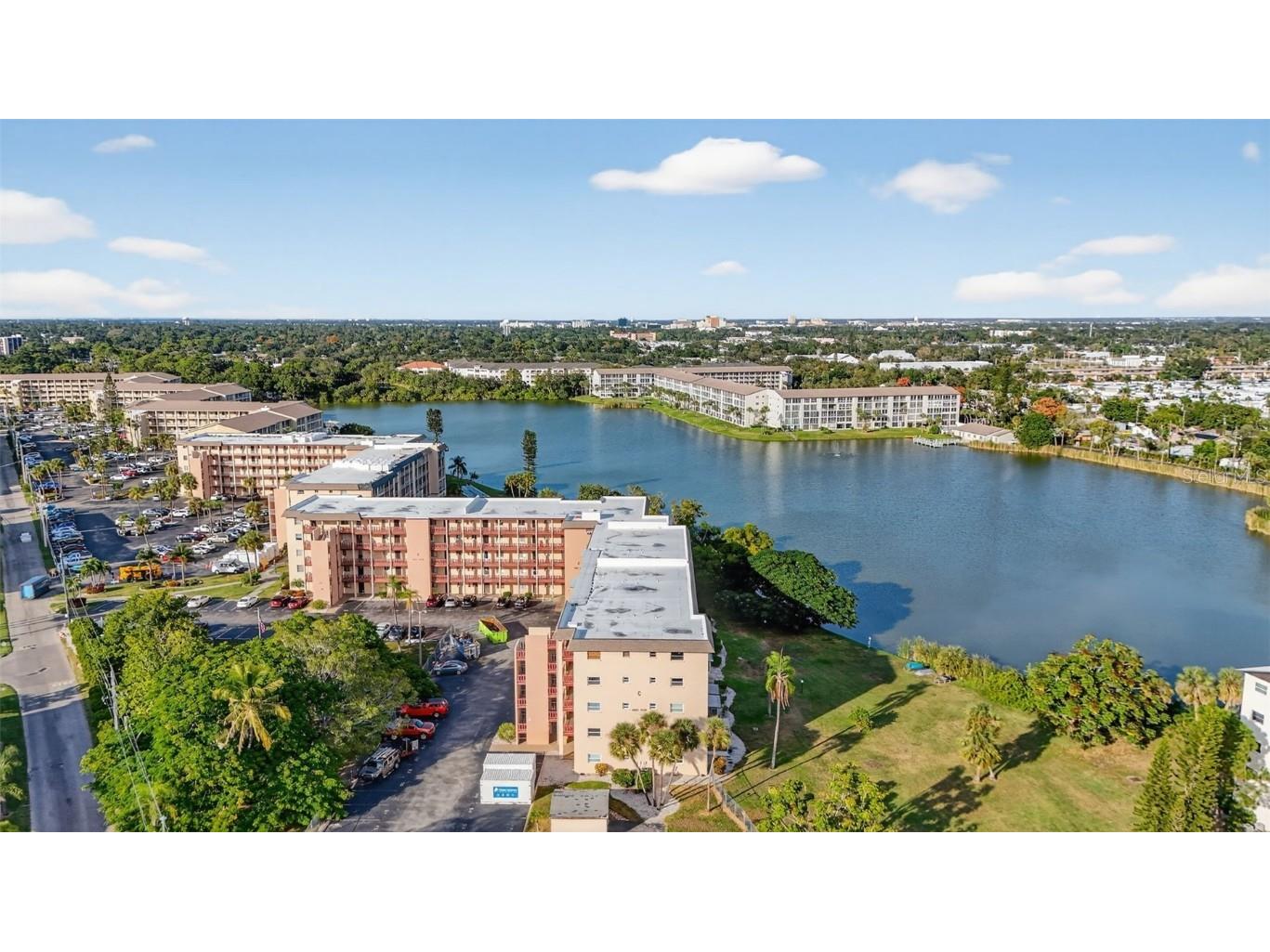 4149 Lake Bayshore Drive #C511 Bradenton FL 34205 TB8446384 image10