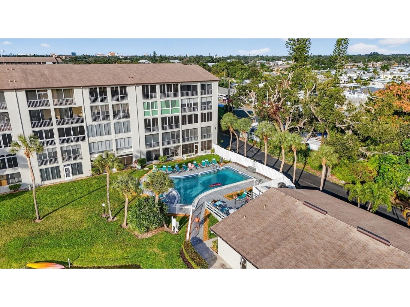 4149 Lake Bayshore Drive #C511 Bradenton FL 34205 TB8446384 image15