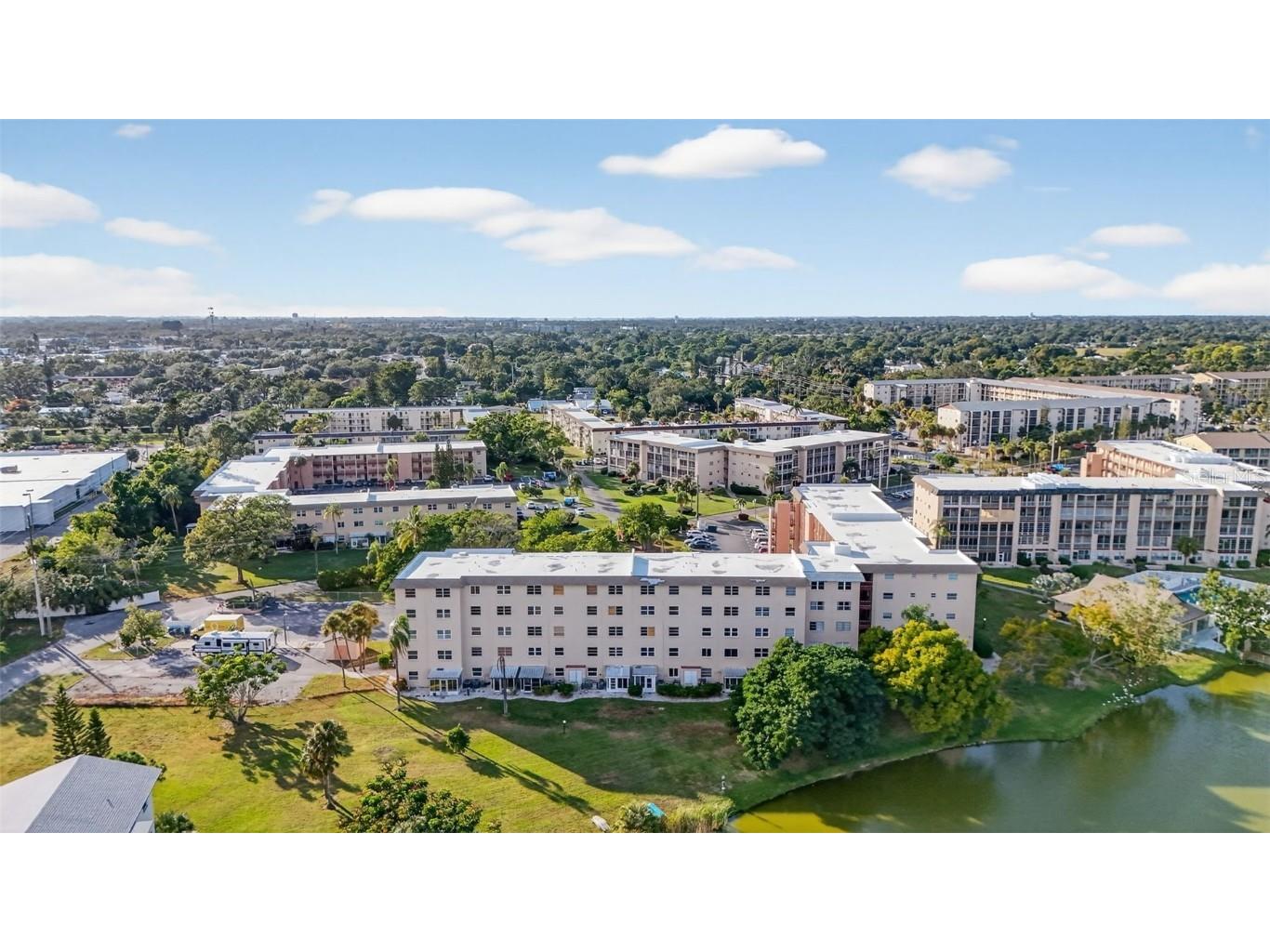 4149 Lake Bayshore Drive #C511 Bradenton FL 34205 TB8446384 image8