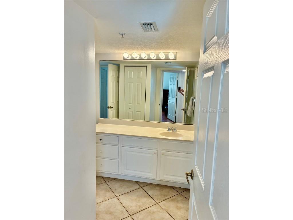 4149 Residence Drive #801 Fort Myers FL 33901 A4656483 image6