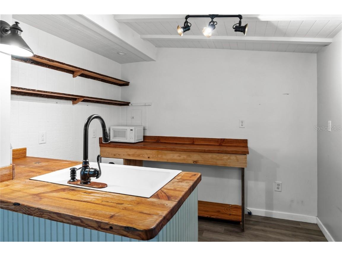 415 1st Street Kenansville FL 34739 S5130896 image5