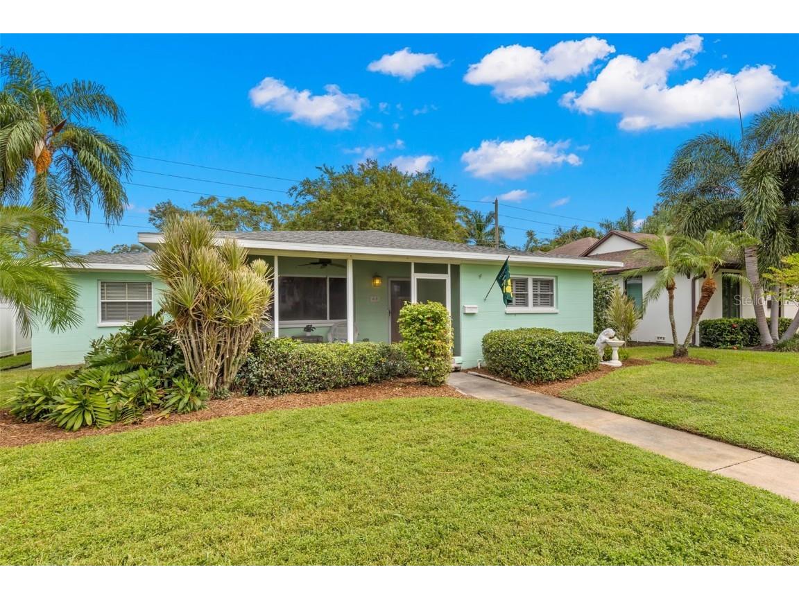 415 21st Avenue NE Saint Petersburg FL 33704 U8215459 image1