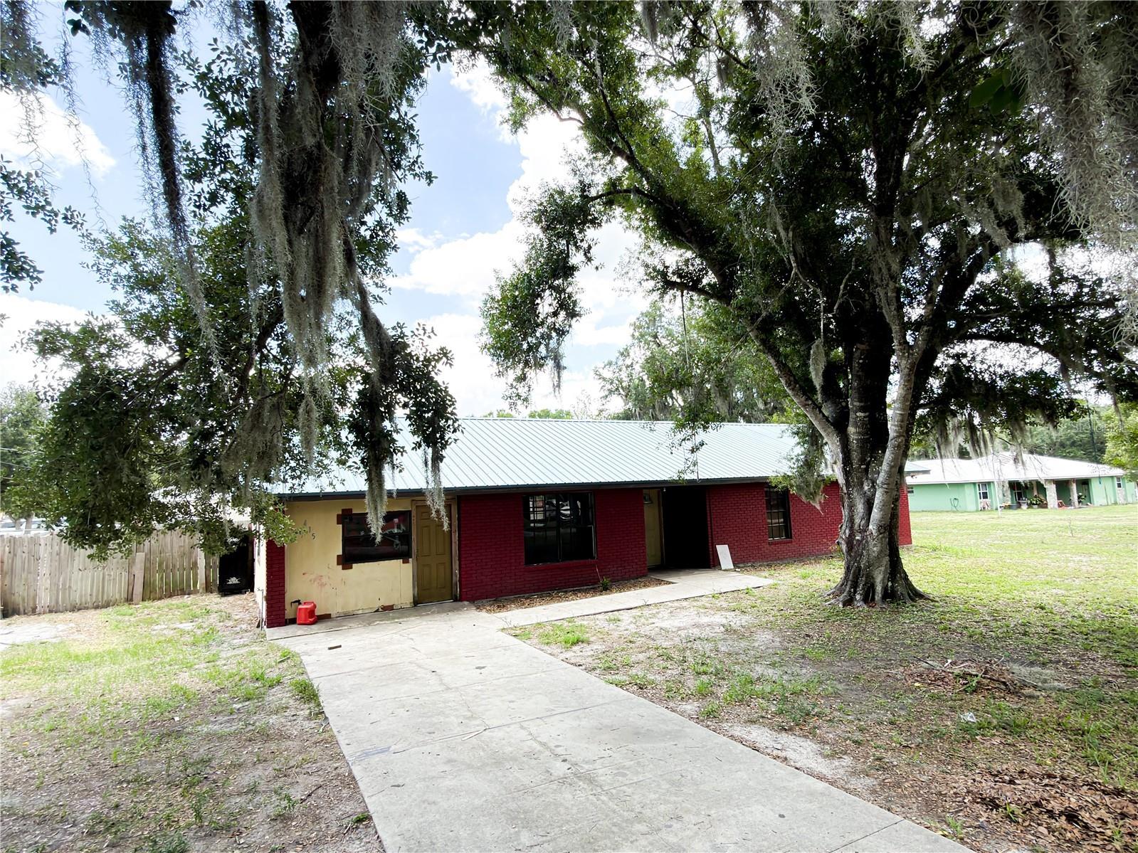 415 3rd Street W Zolfo Springs FL 33890 P4938972 image1