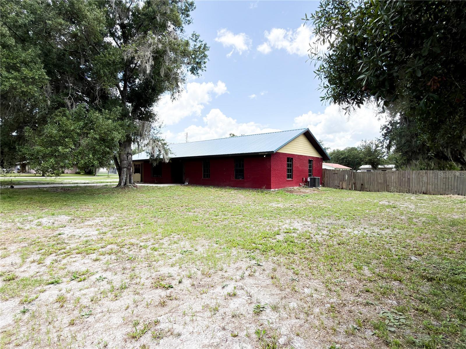 415 3rd Street W Zolfo Springs FL 33890 P4938972 image3