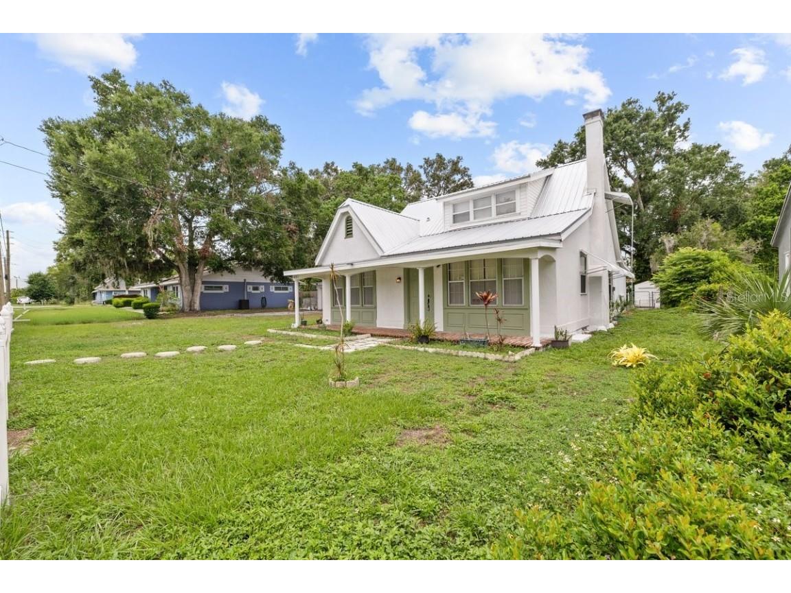 415 Avenue K NE Winter Haven FL 33881 TB8337231 image1