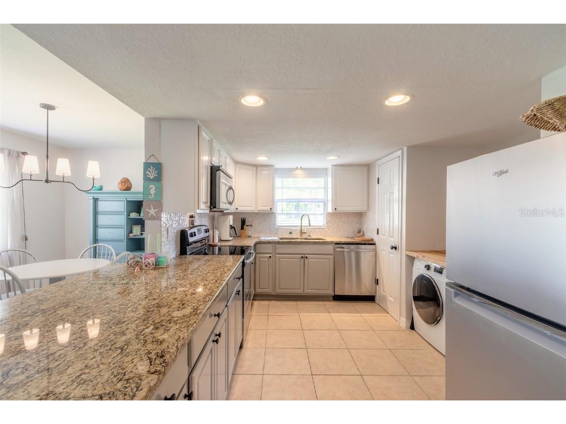 415 Banana Cay Drive #F South Daytona FL 32119 V4945742 image4