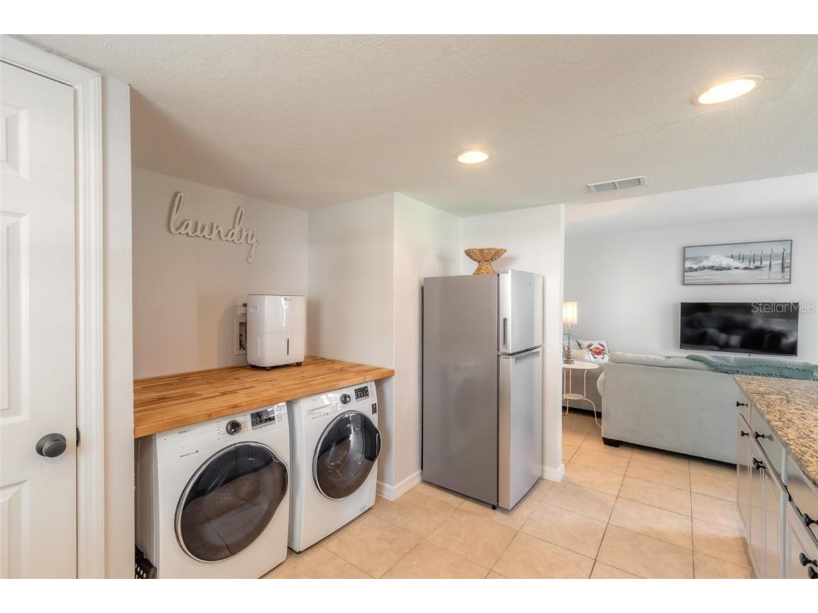 415 Banana Cay Drive #F South Daytona FL 32119 V4945742 image6