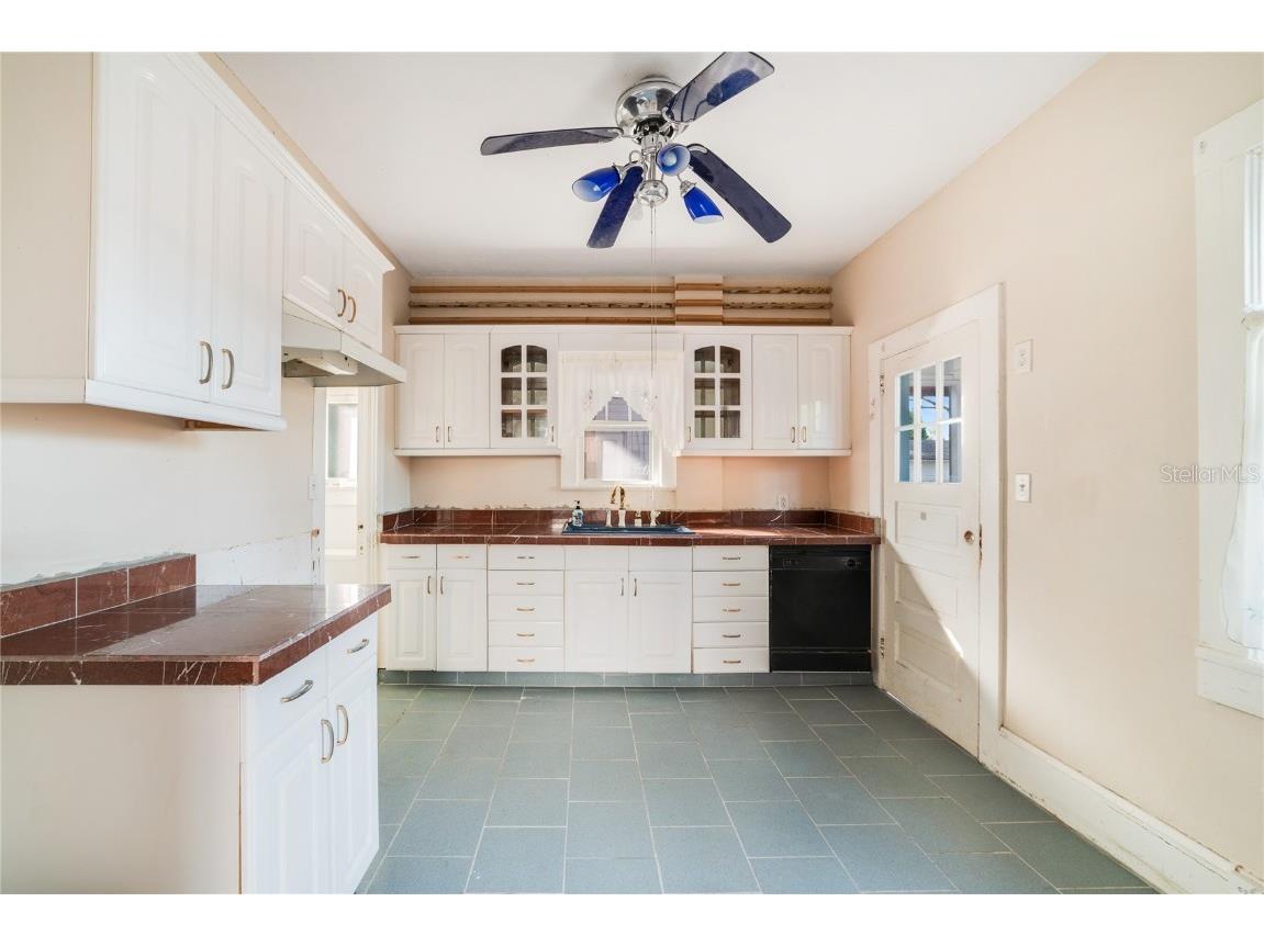 415 Braddock Avenue Daytona Beach FL 32118 O5995761 image16