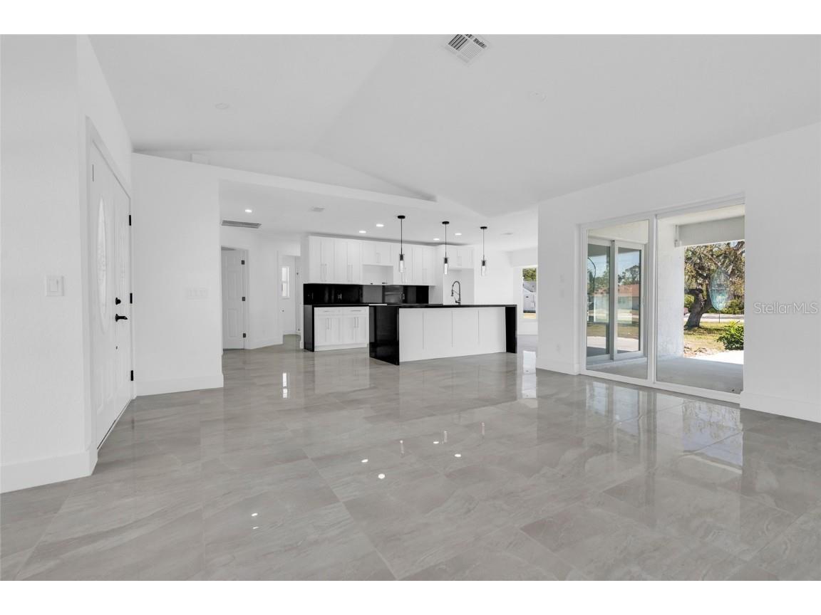 415 Cortez Drive Punta Gorda FL 33980 D6145162 image2