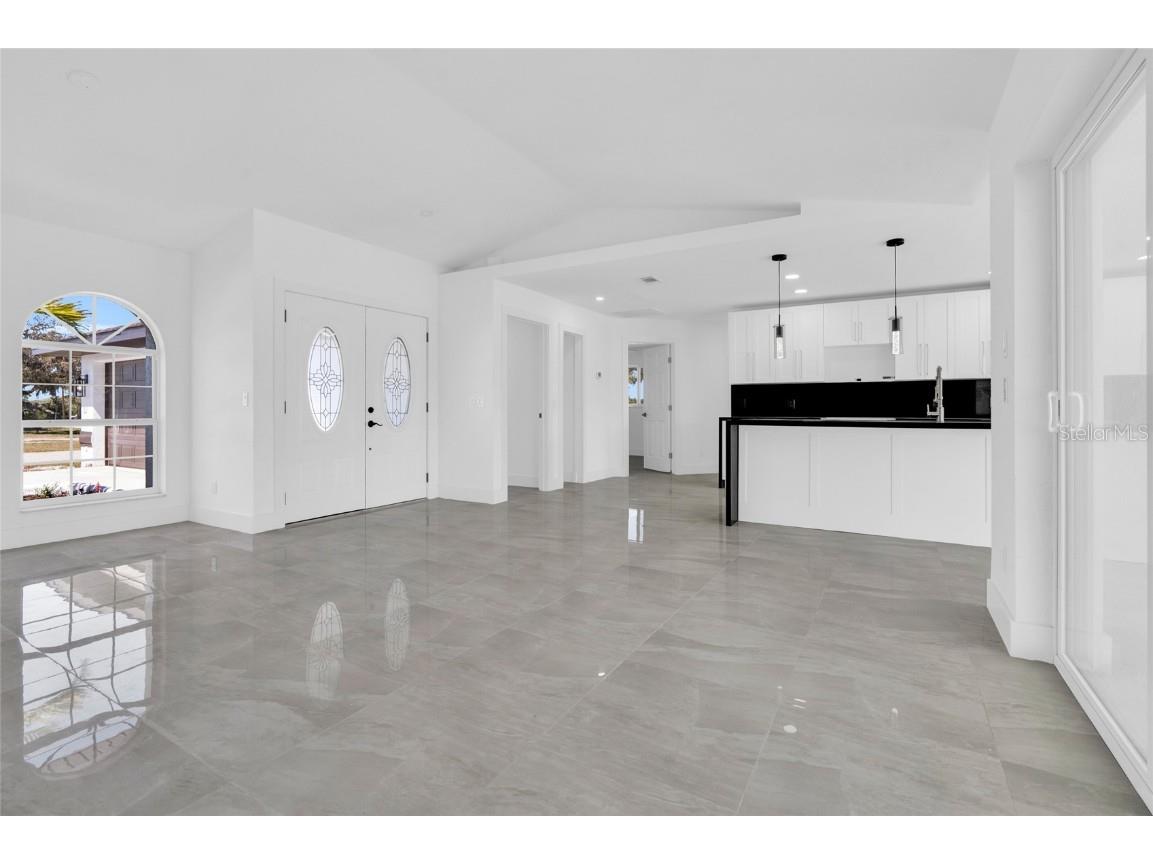 415 Cortez Drive Punta Gorda FL 33980 D6145162 image3