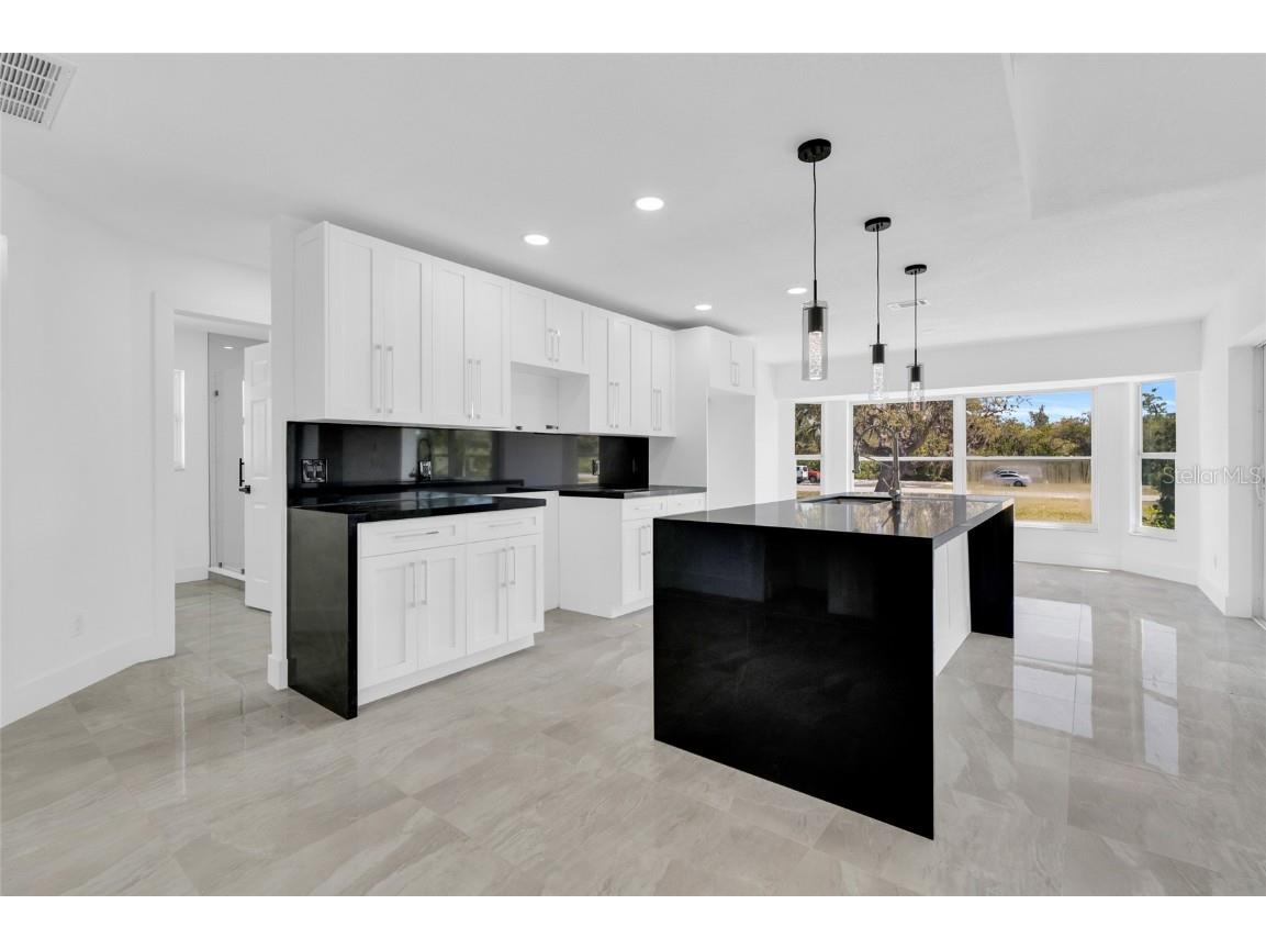 415 Cortez Drive Punta Gorda FL 33980 D6145162 image4