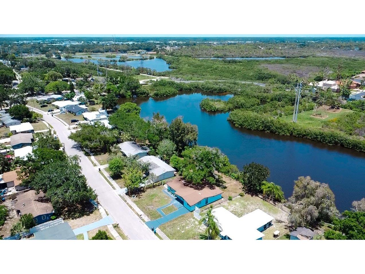 415 Country Club Drive Oldsmar FL 34677 TB8517638 image2