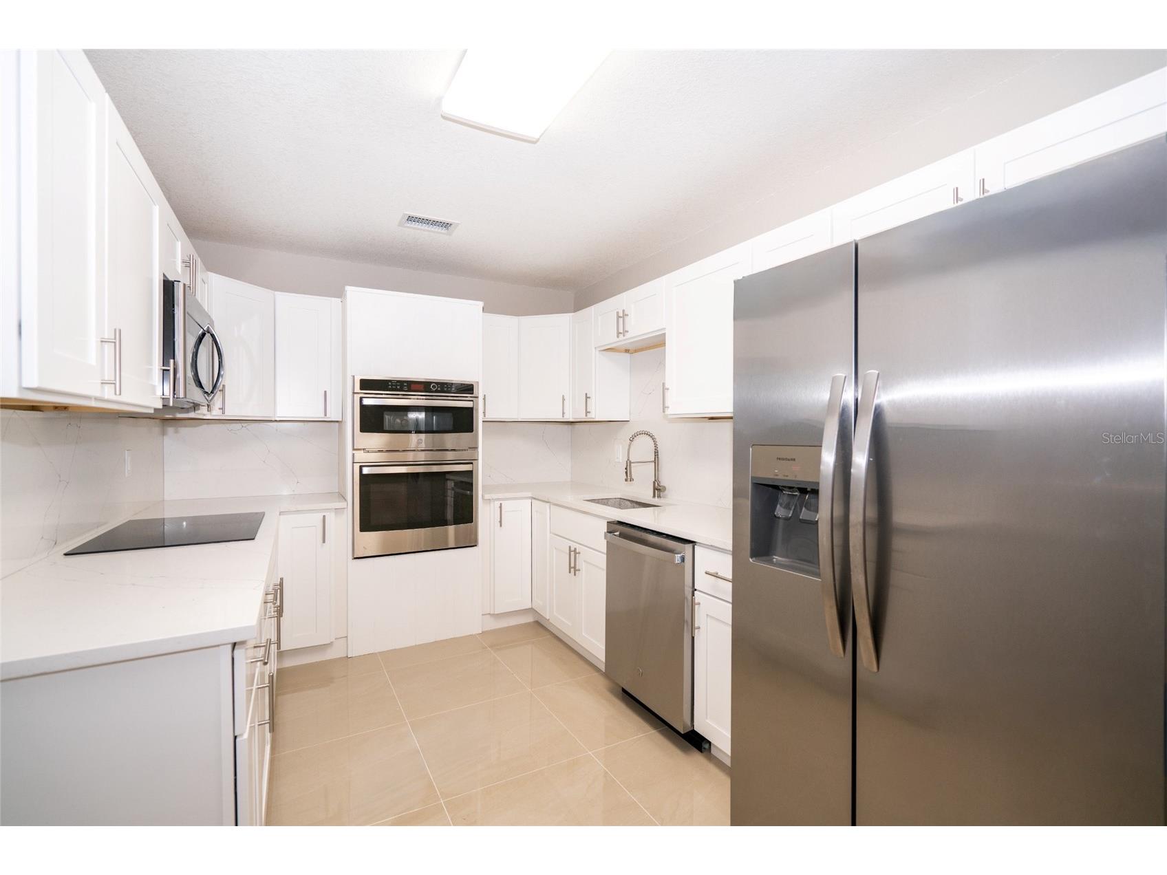 415 Country Club Drive Oldsmar FL 34677 TB8517638 image7