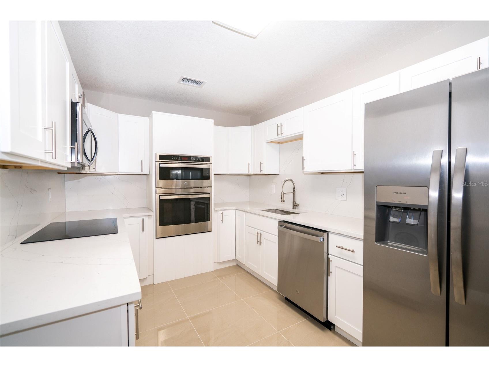 415 Country Club Drive Oldsmar FL 34677 TB8517638 image8