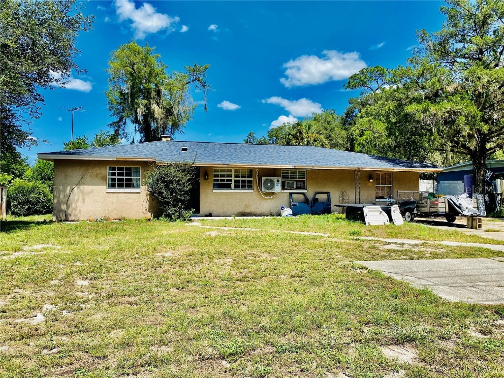 415 E Beresford Avenue Deland FL 32724 V4932102 image1