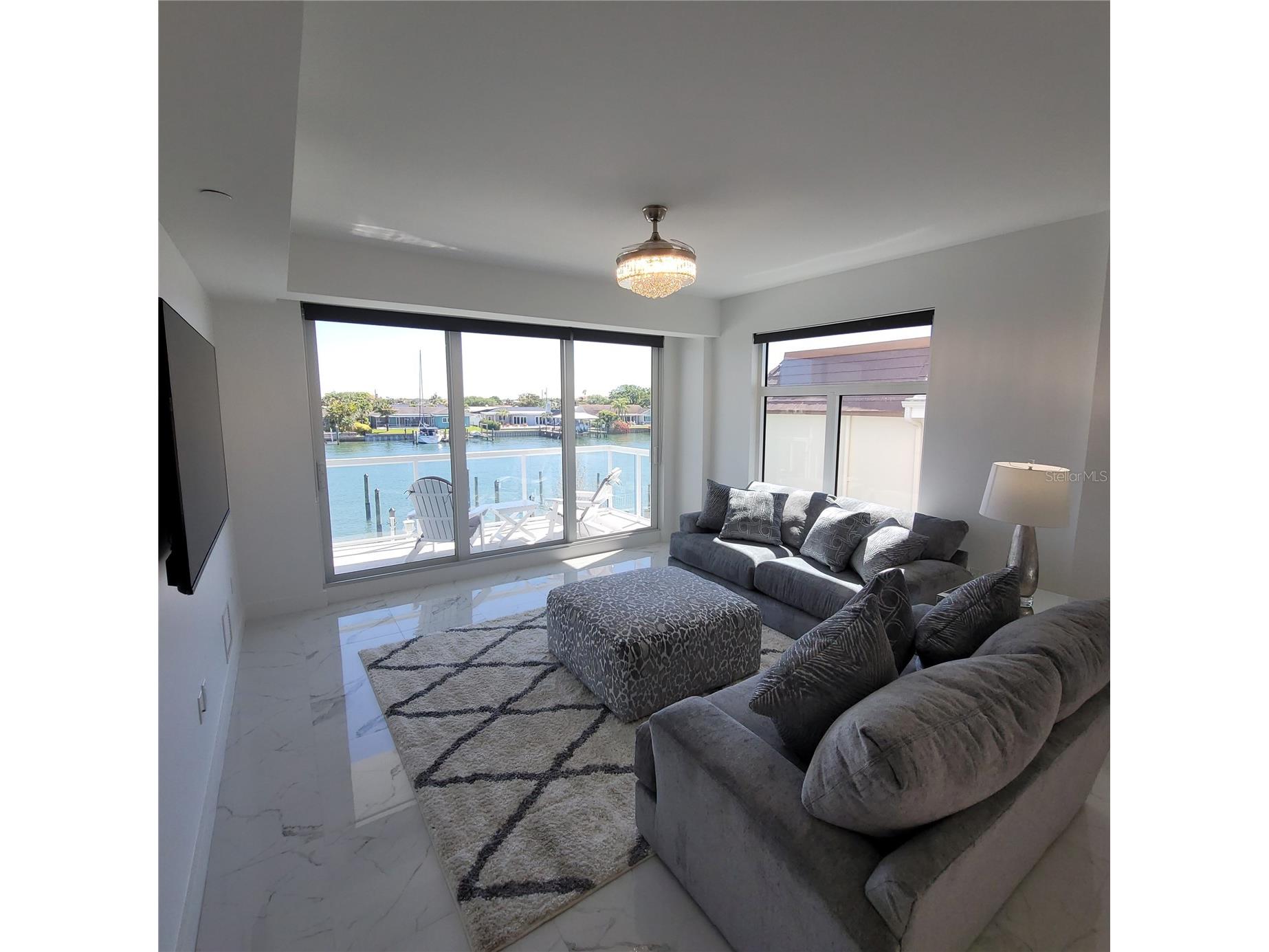 415 Island Way #201 Clearwater Beach FL 33767 W7887405 image3