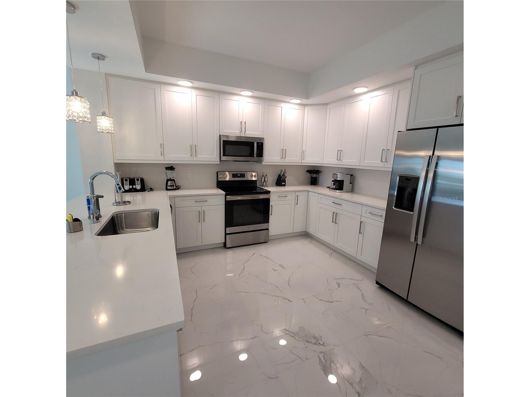 415 Island Way #201 Clearwater Beach FL 33767 W7887405 image9
