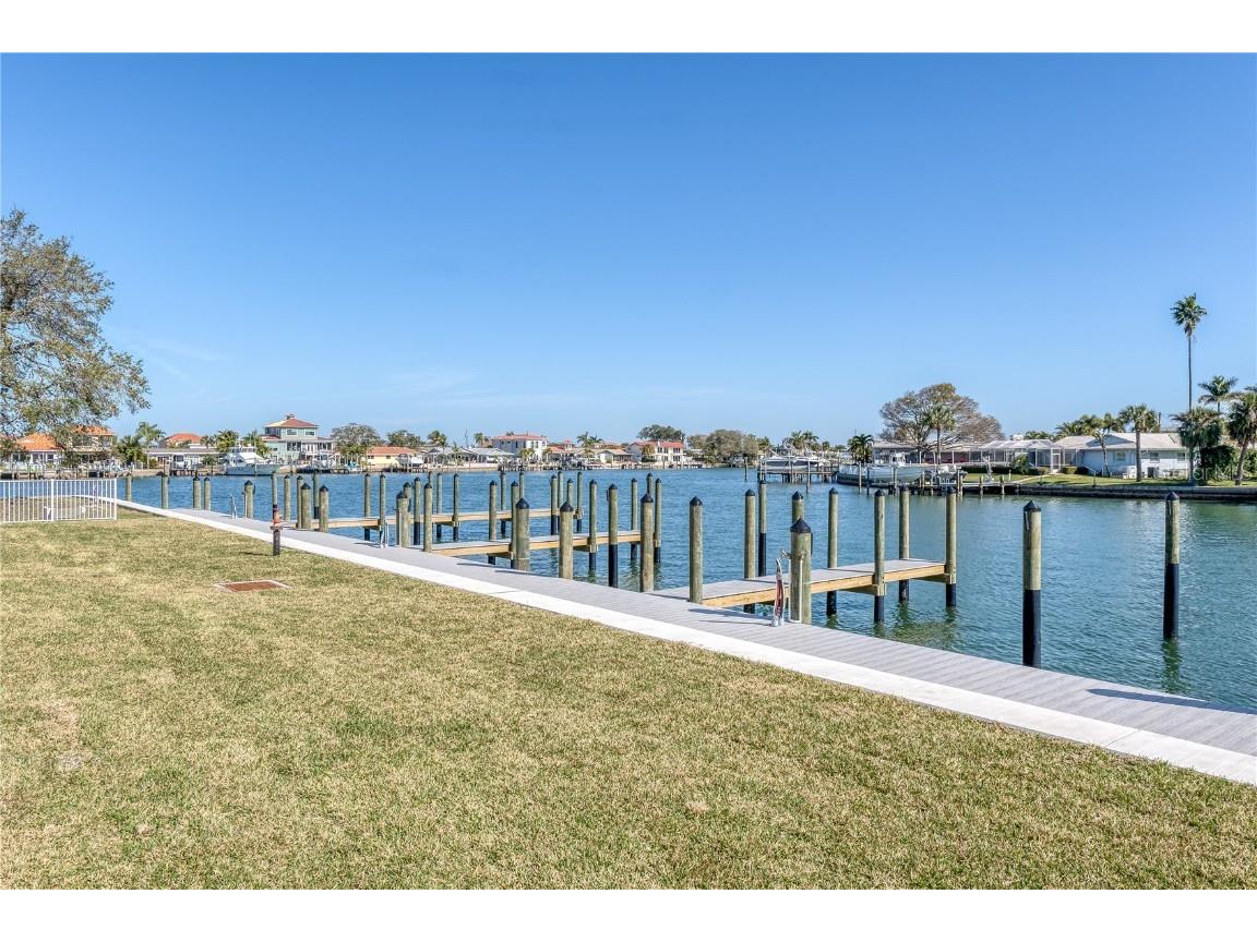 415 Island Way #204 Clearwater Beach FL 33767 W7872731 image32