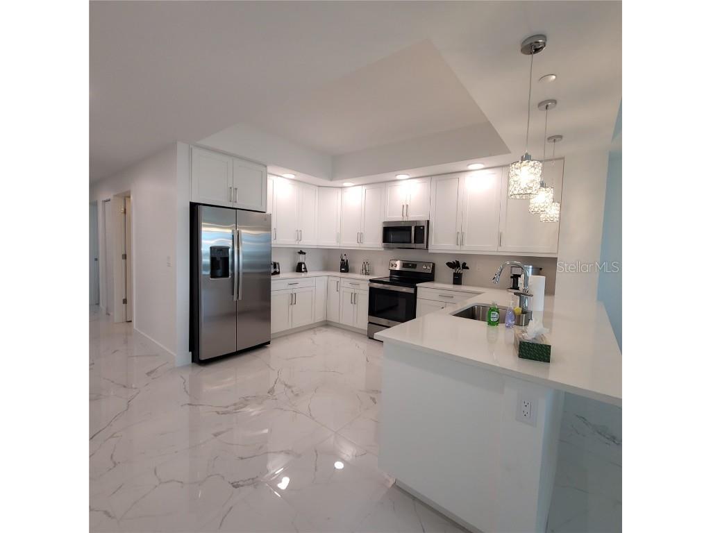 415 Island Way #204 Clearwater Beach FL 33767 W7872731 image5