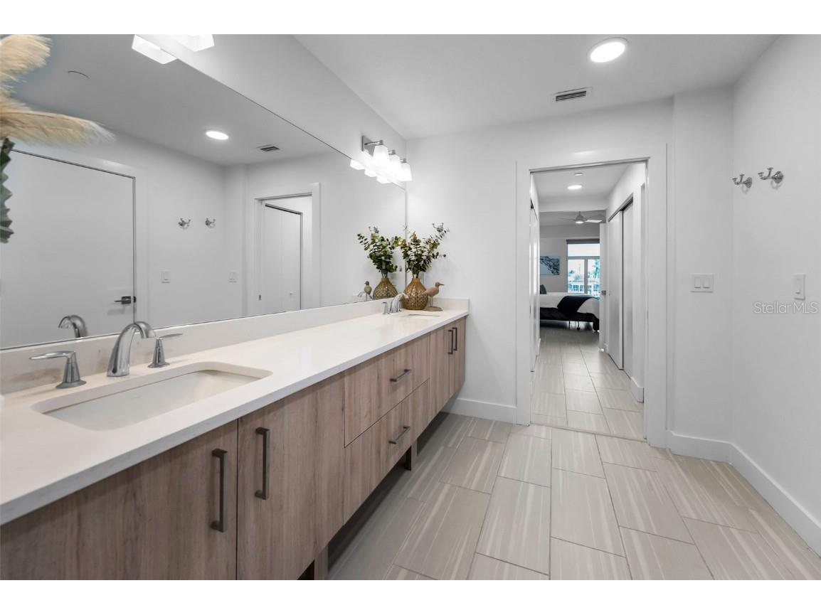 415 Island Way #205 Clearwater Beach FL 33767 TB8369483 image25